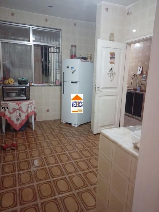 Casa à venda com 4 quartos, 208m² - Foto 32