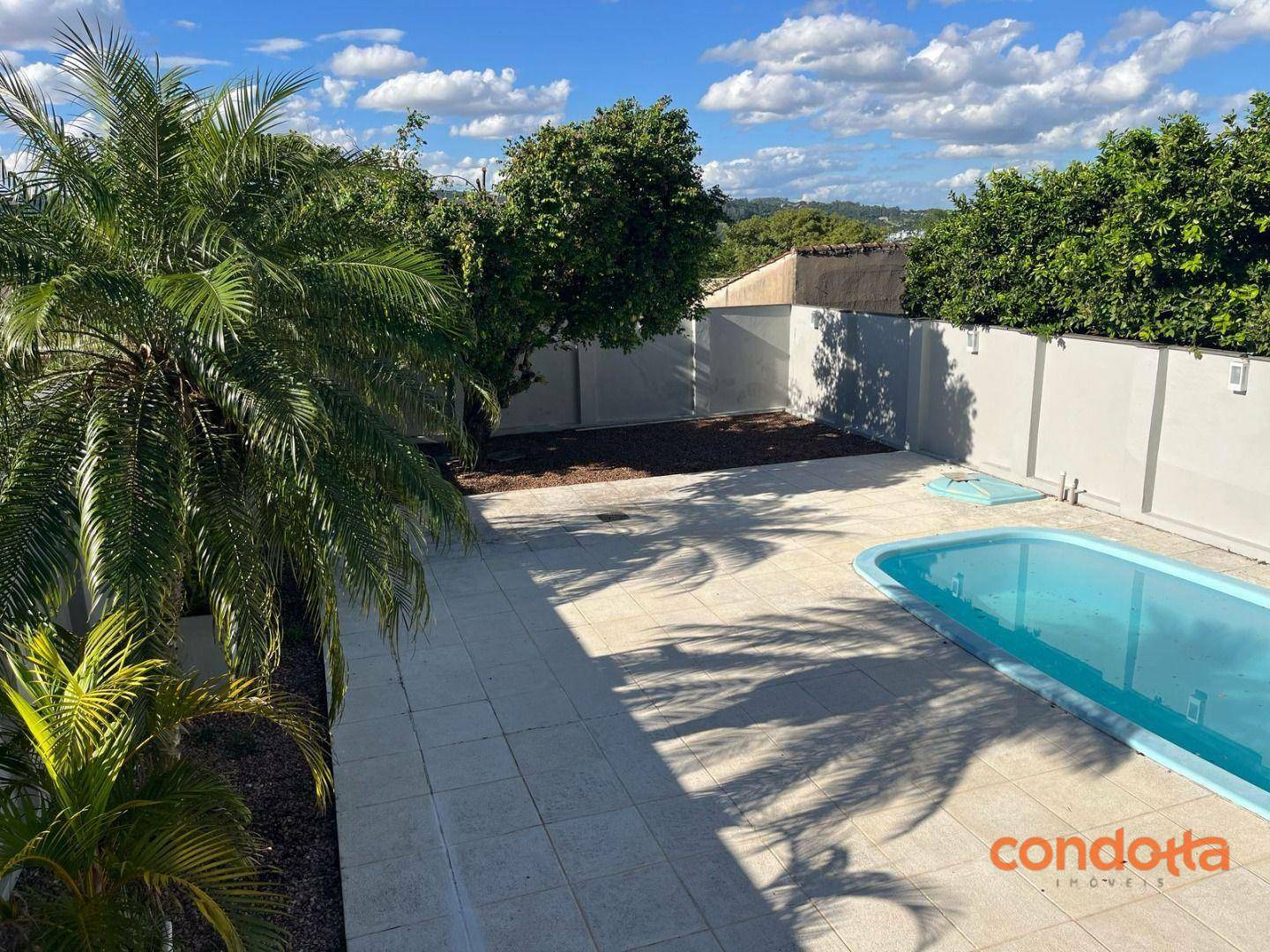 Casa para alugar com 4 quartos, 300m² - Foto 22
