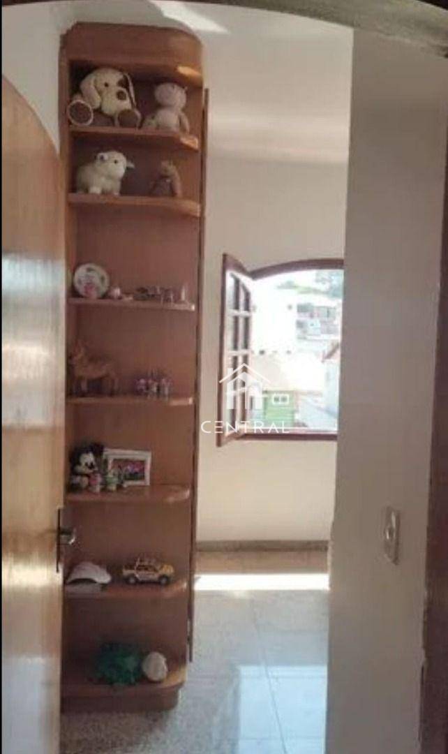 Sobrado à venda com 3 quartos, 180m² - Foto 22