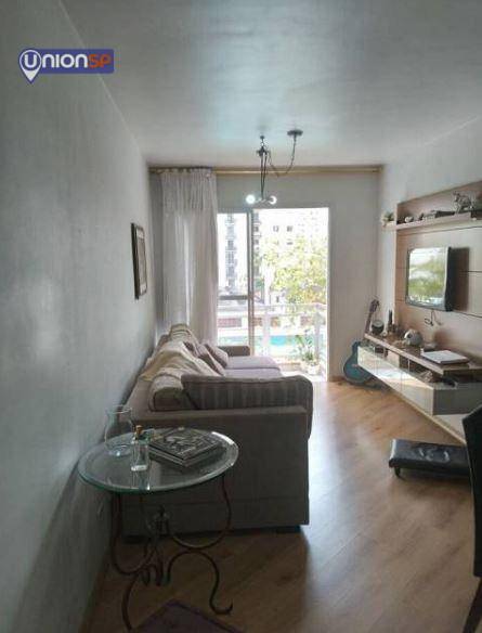 Apartamento à venda com 2 quartos, 66m² - Foto 1