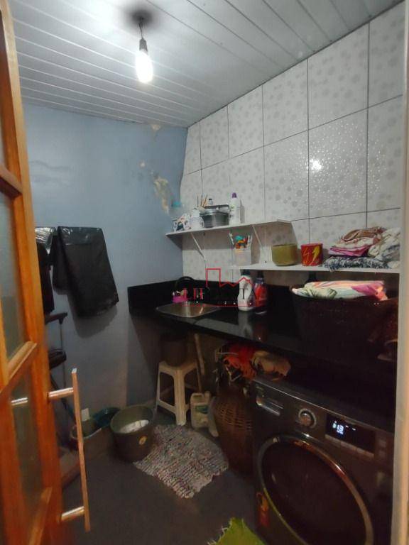 Casa à venda com 4 quartos, 200m² - Foto 58