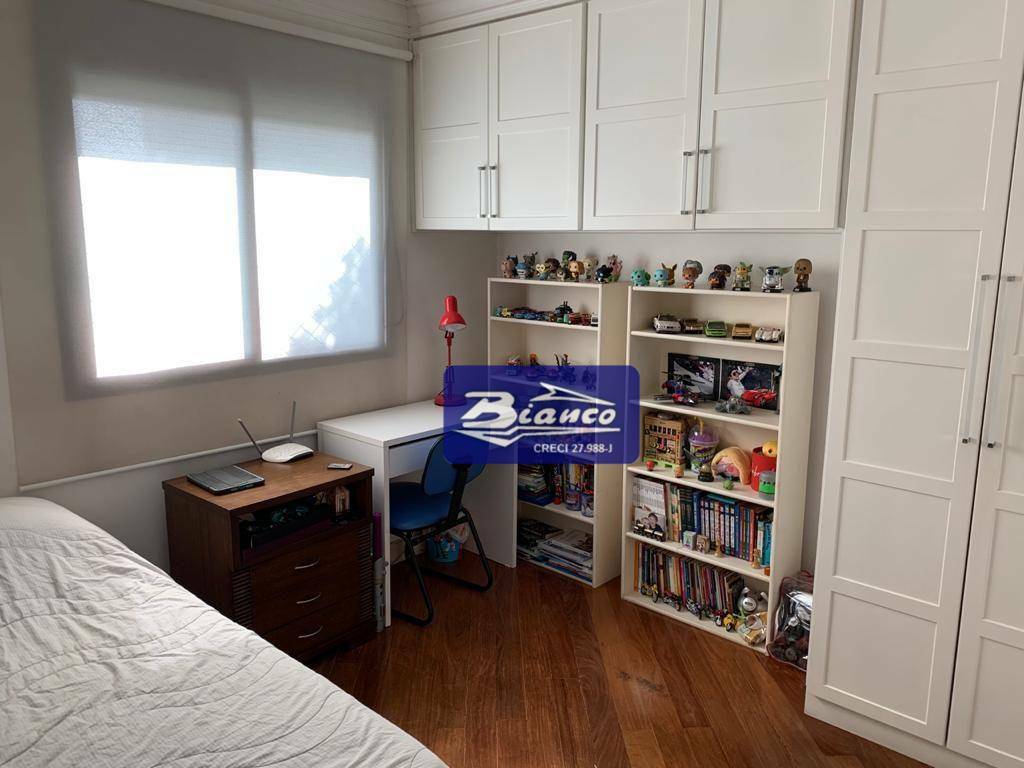 Apartamento à venda com 3 quartos, 200m² - Foto 18