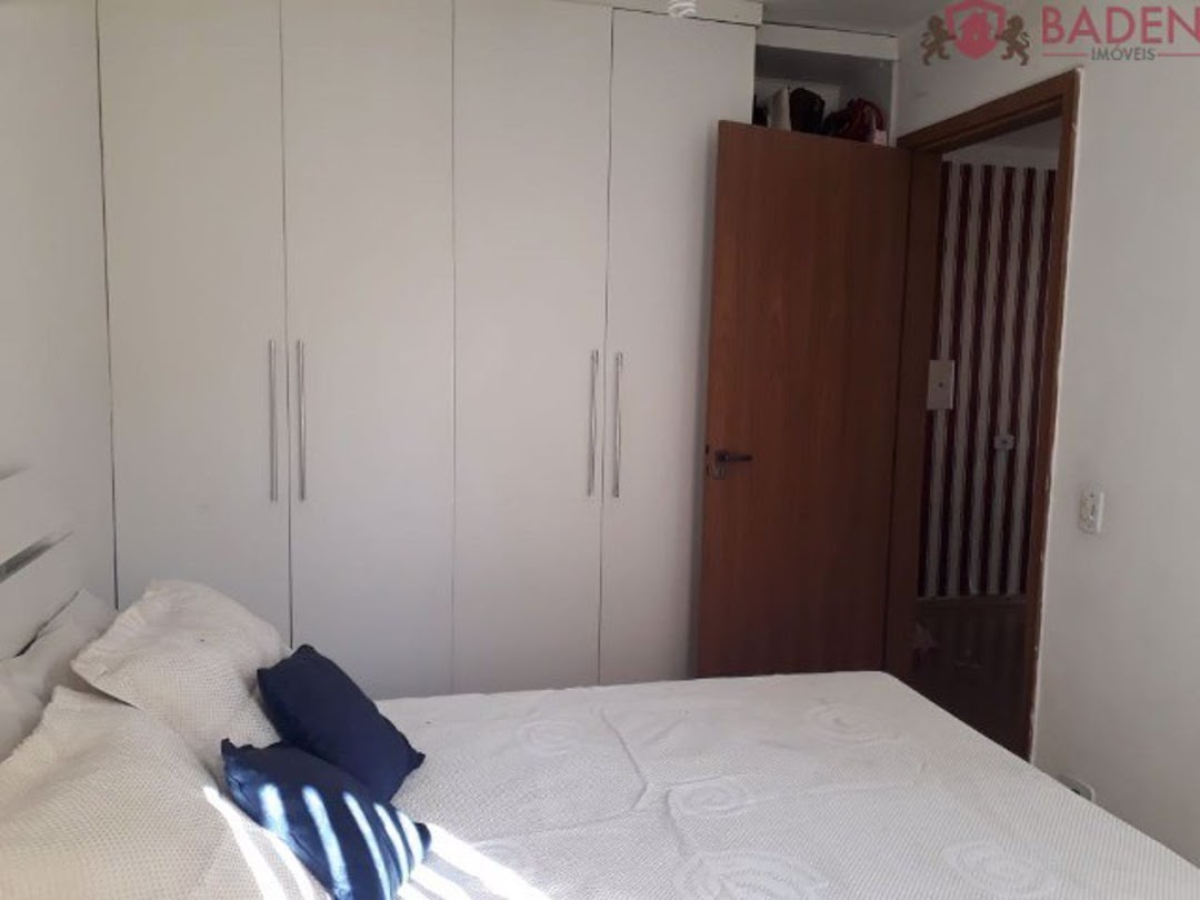 Apartamento à venda com 2 quartos, 62m² - Foto 7