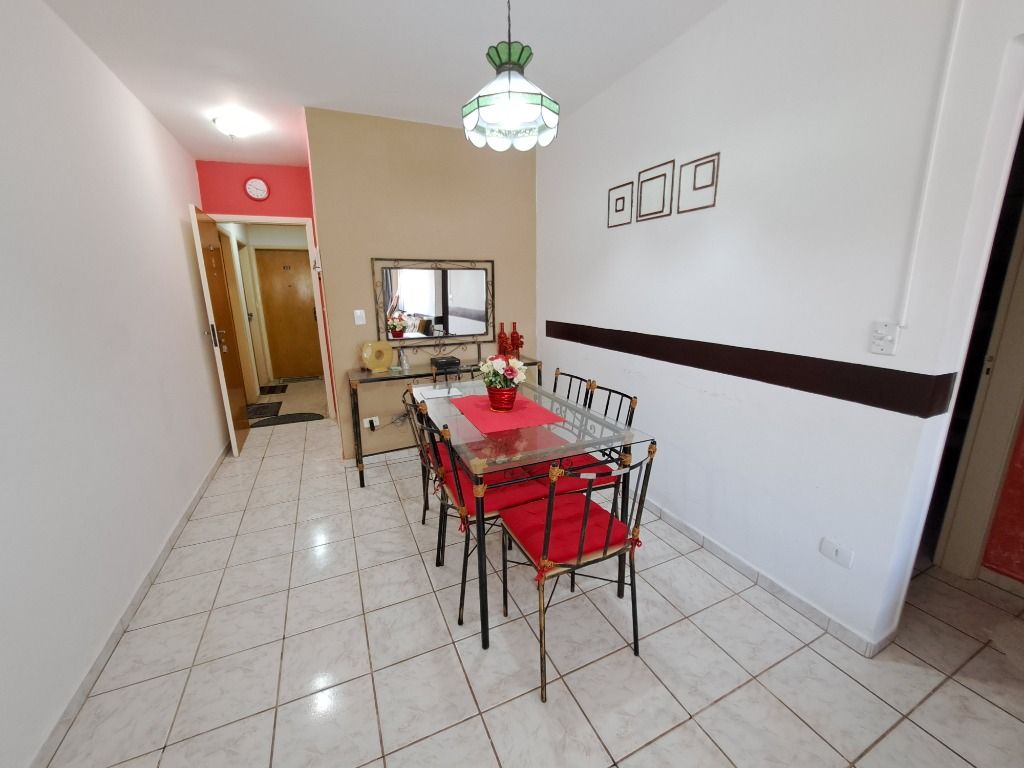 Apartamento à venda com 2 quartos, 70m² - Foto 2