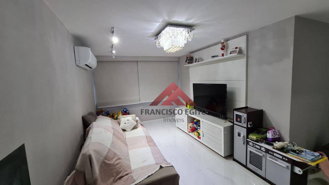 Apartamento à venda com 3 quartos, 120m² - Foto 1