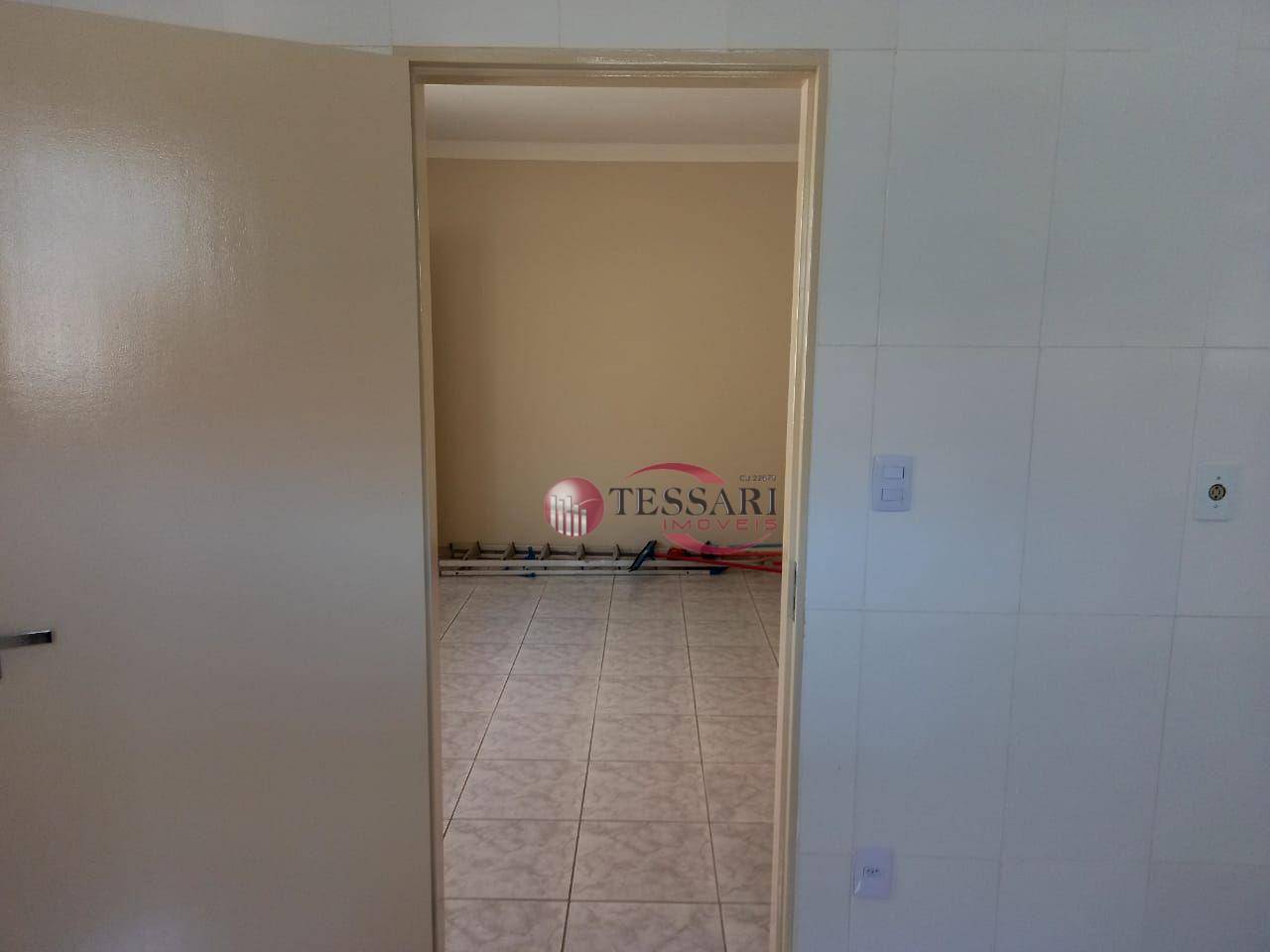 Apartamento à venda com 2 quartos, 60m² - Foto 5