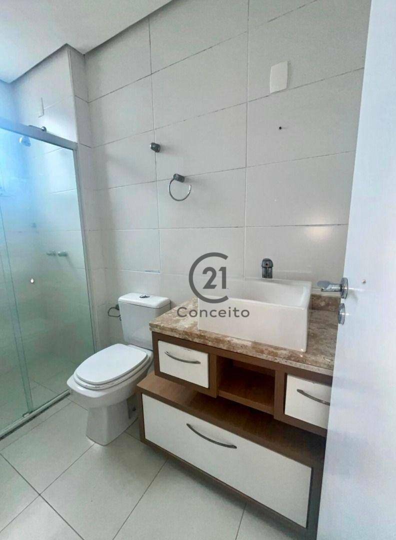 Apartamento para alugar com 3 quartos, 105m² - Foto 13