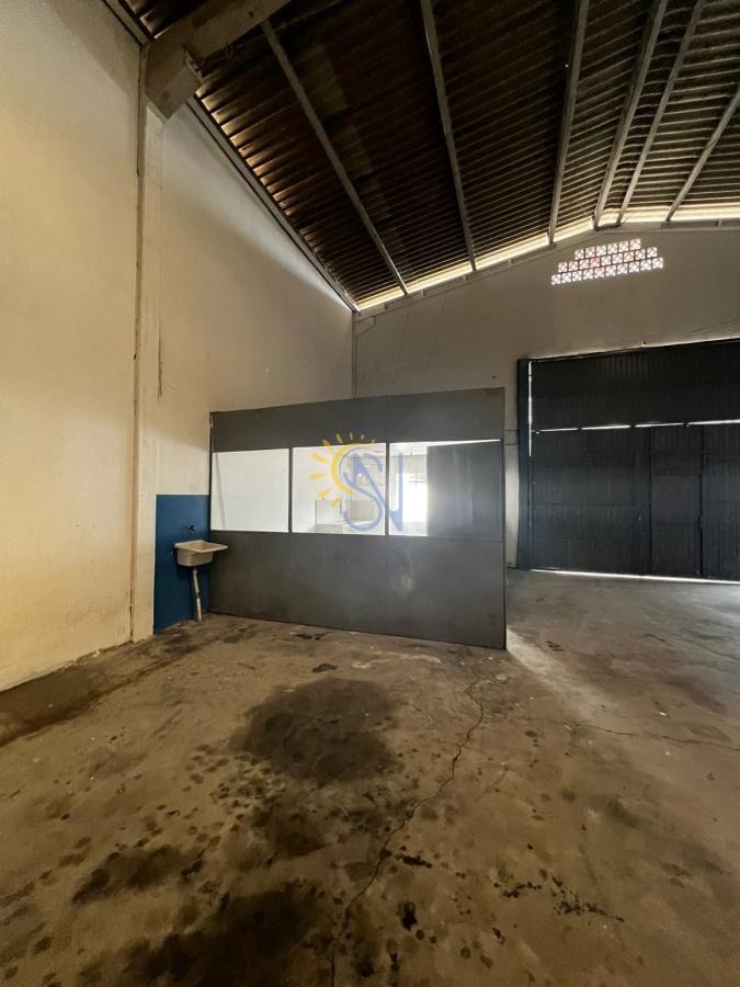 Depósito-Galpão-Armazém para alugar, 410m² - Foto 6