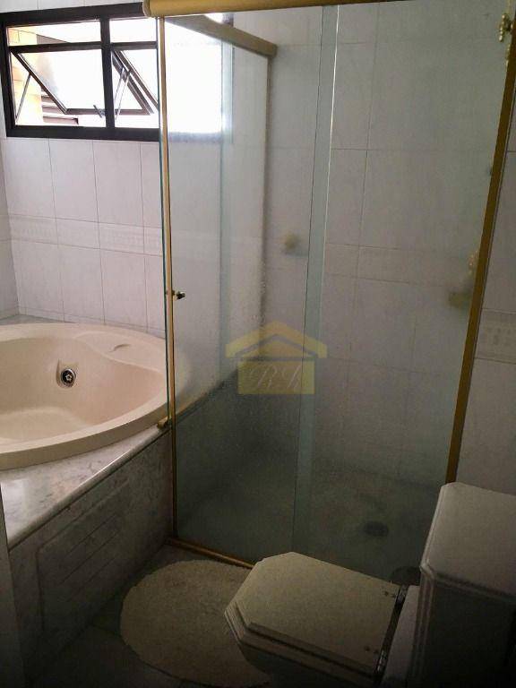 Apartamento à venda com 3 quartos, 141m² - Foto 22