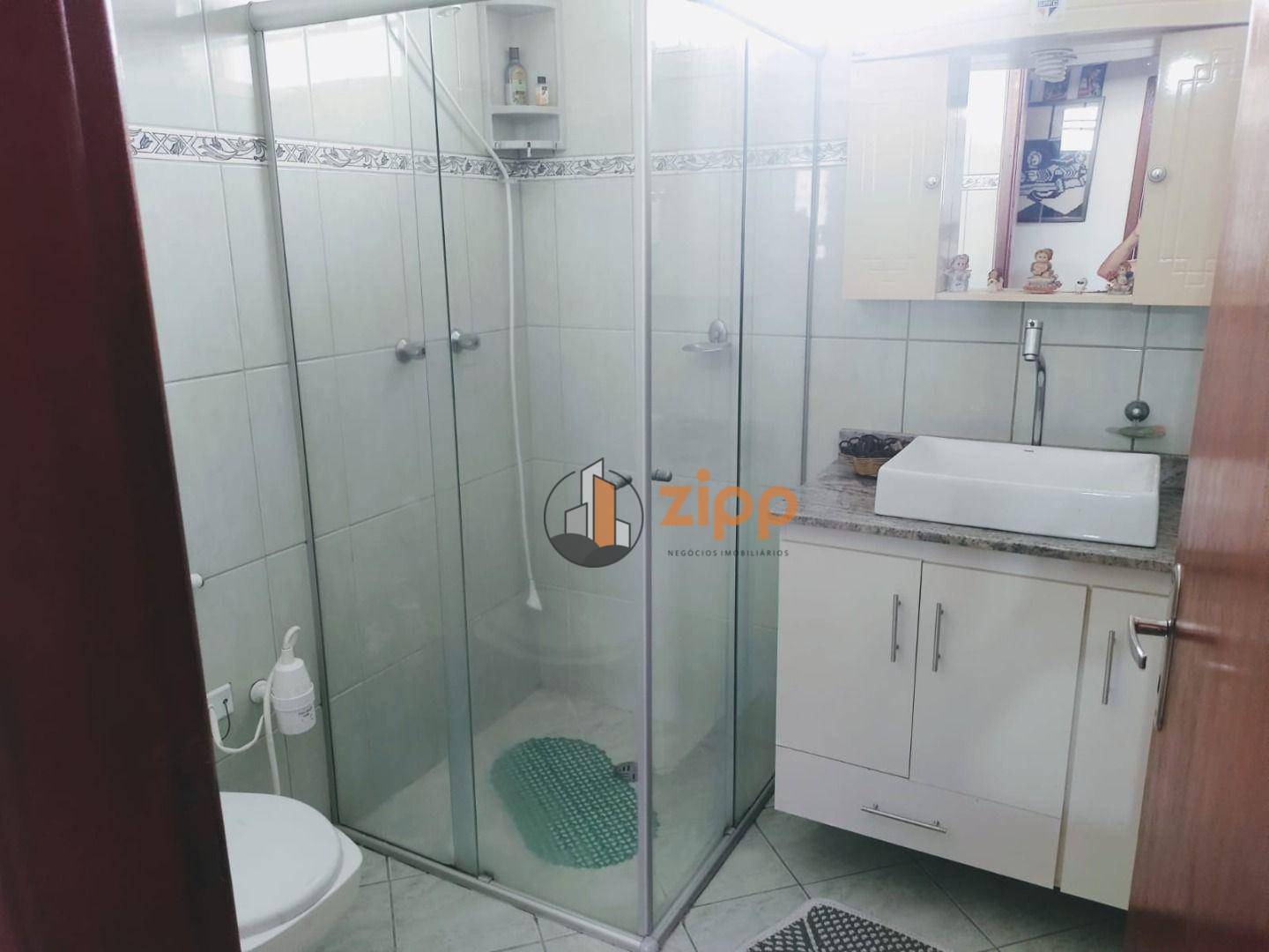 Casa à venda e aluguel com 2 quartos, 140m² - Foto 2