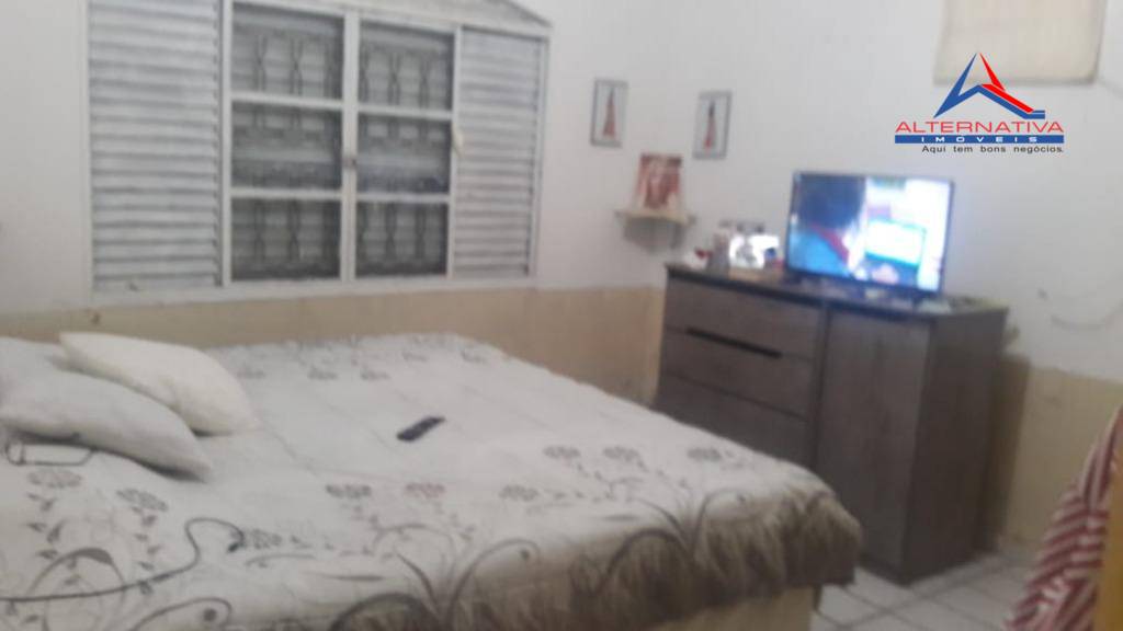 Casa à venda com 2 quartos, 180m² - Foto 4