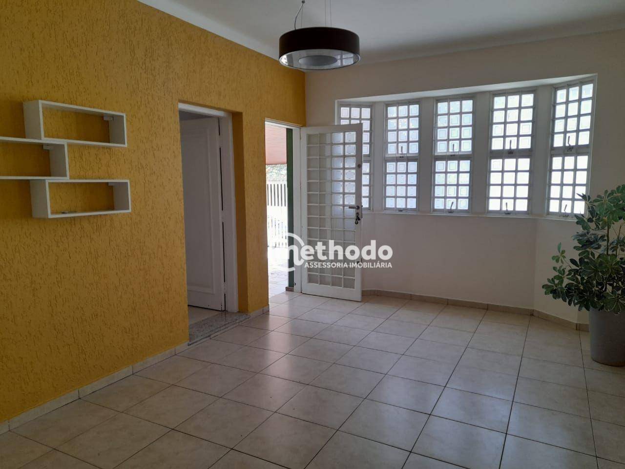 Casa à venda com 3 quartos, 208m² - Foto 10