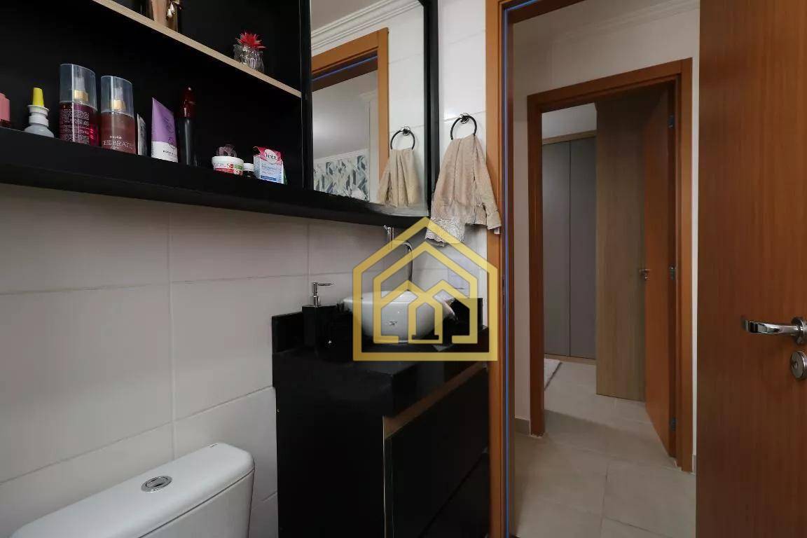 Apartamento à venda com 2 quartos, 44m² - Foto 13