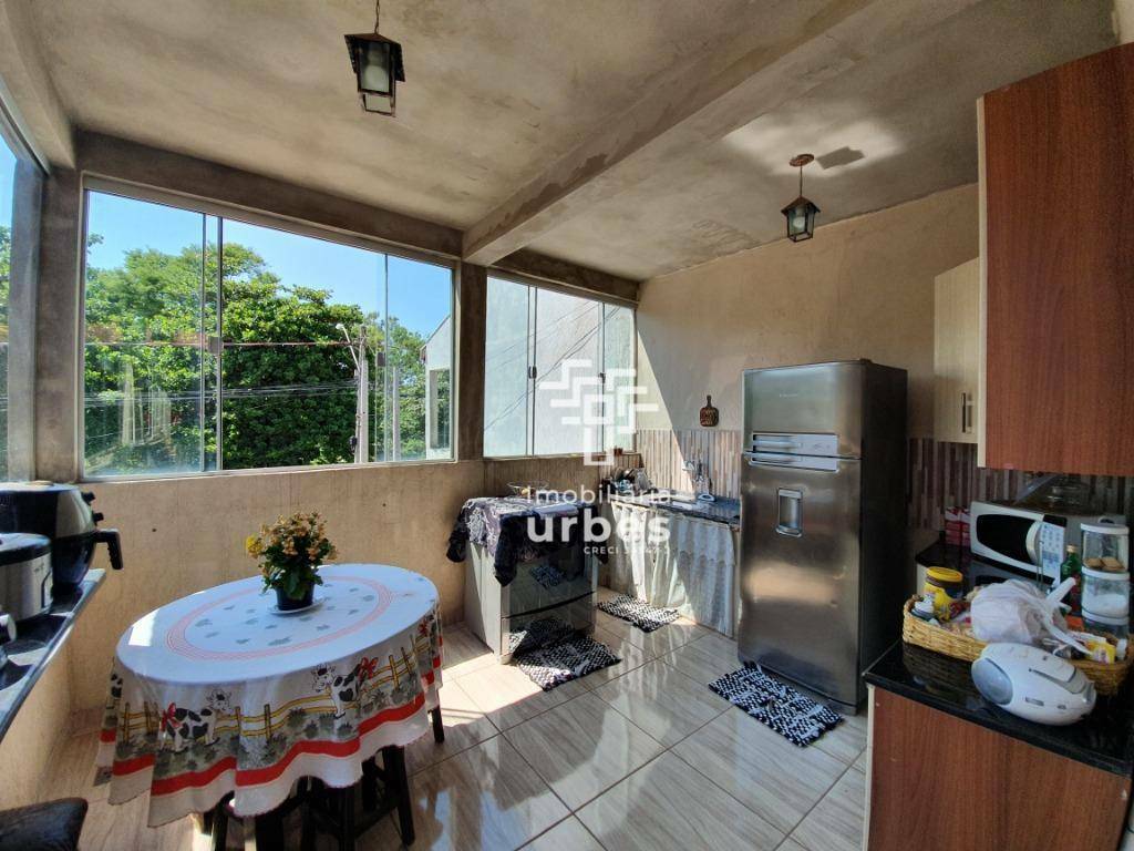 Casa à venda com 2 quartos, 90m² - Foto 6