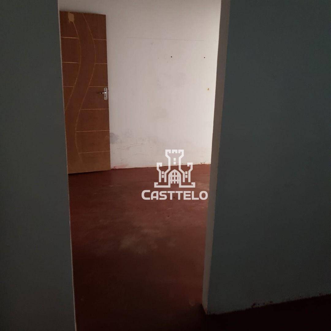 Casa à venda com 2 quartos, 150m² - Foto 6