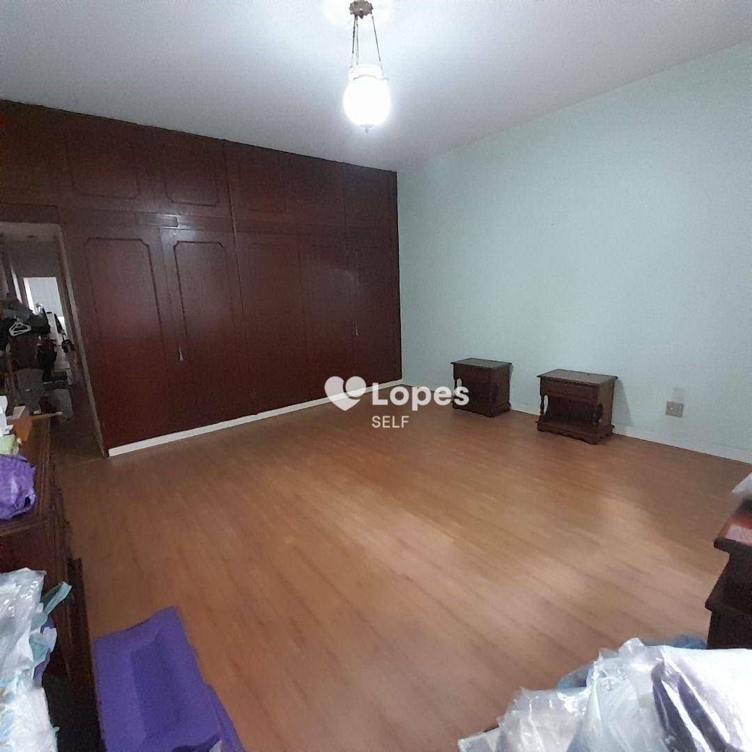 Casa à venda com 4 quartos, 146m² - Foto 4