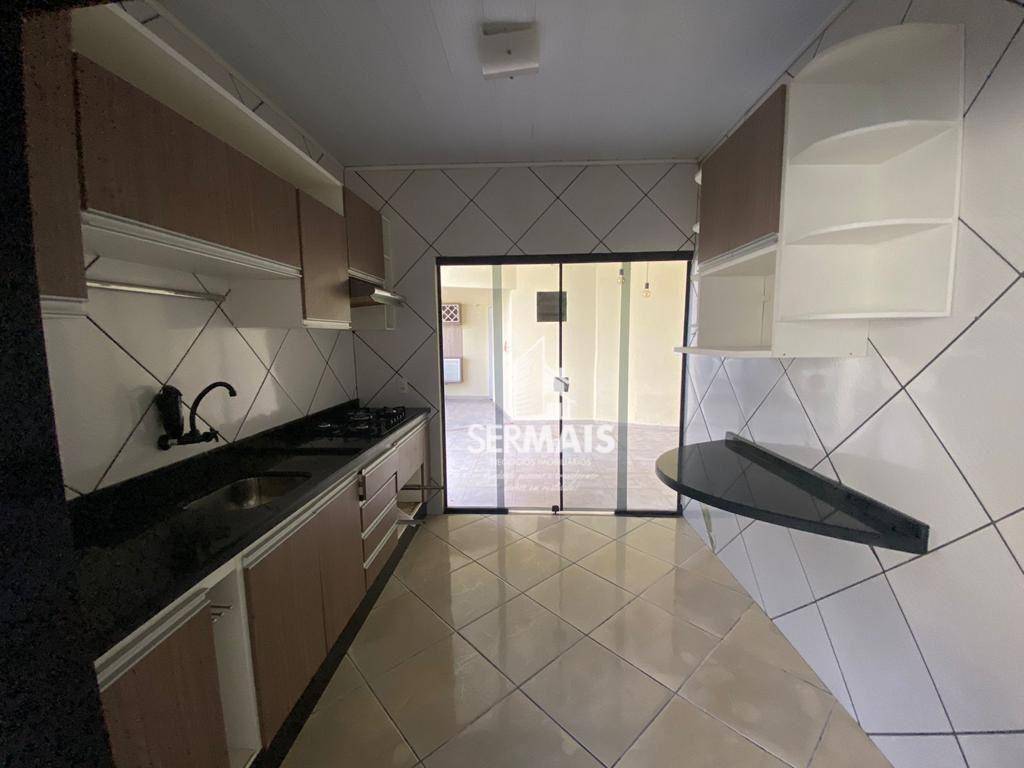 Casa à venda com 3 quartos, 180m² - Foto 15