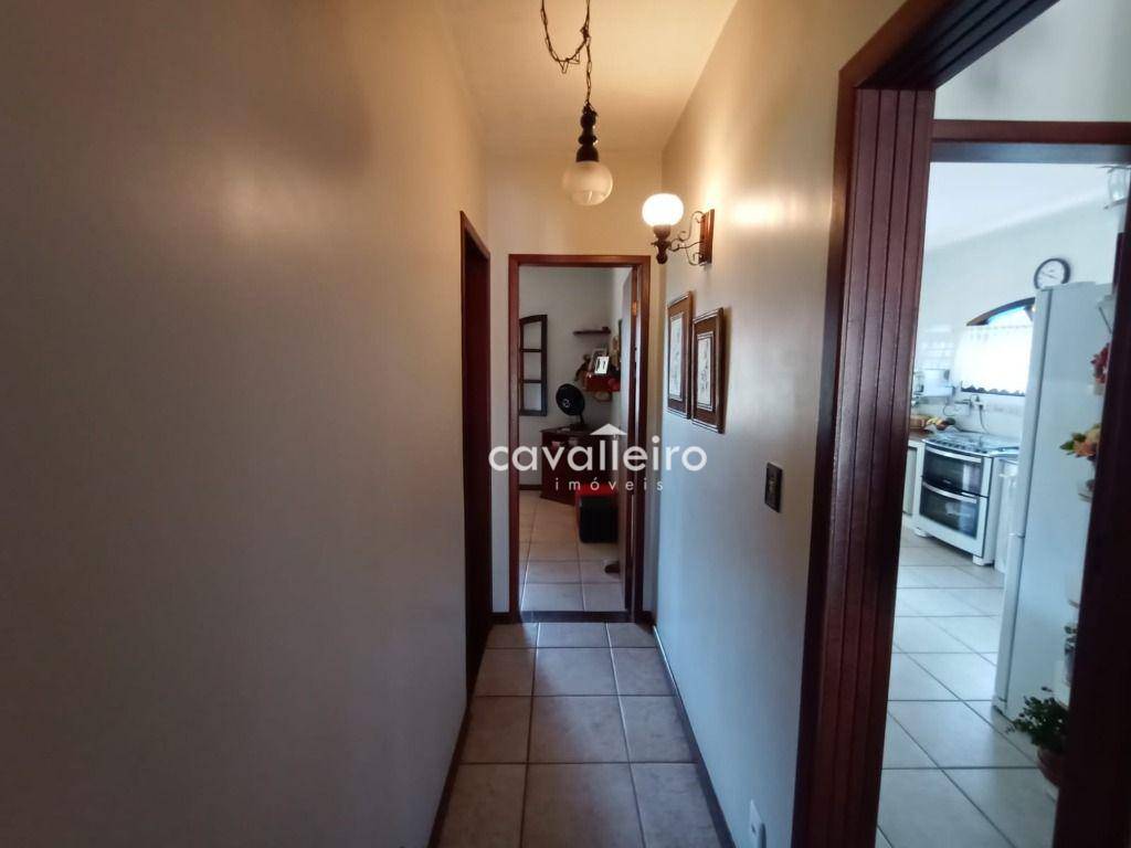 Casa à venda com 4 quartos, 275m² - Foto 9