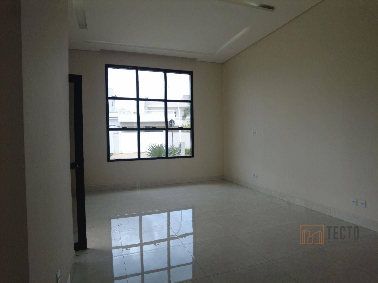 Casa à venda com 3 quartos, 235m² - Foto 4