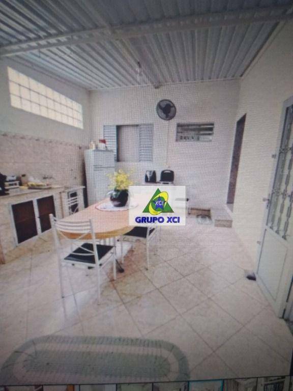 Casa à venda com 4 quartos, 395m² - Foto 13