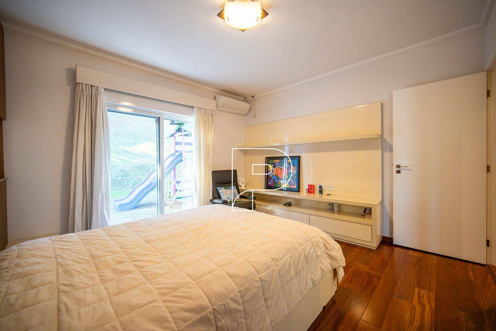 Casa de Condomínio à venda com 4 quartos, 496m² - Foto 42