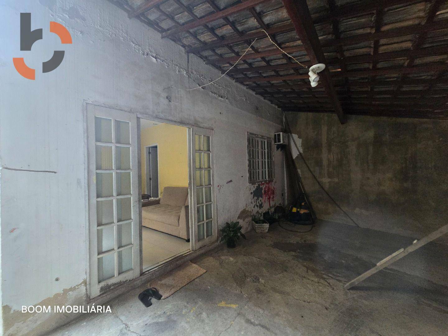 Casa à venda com 2 quartos, 170m² - Foto 4