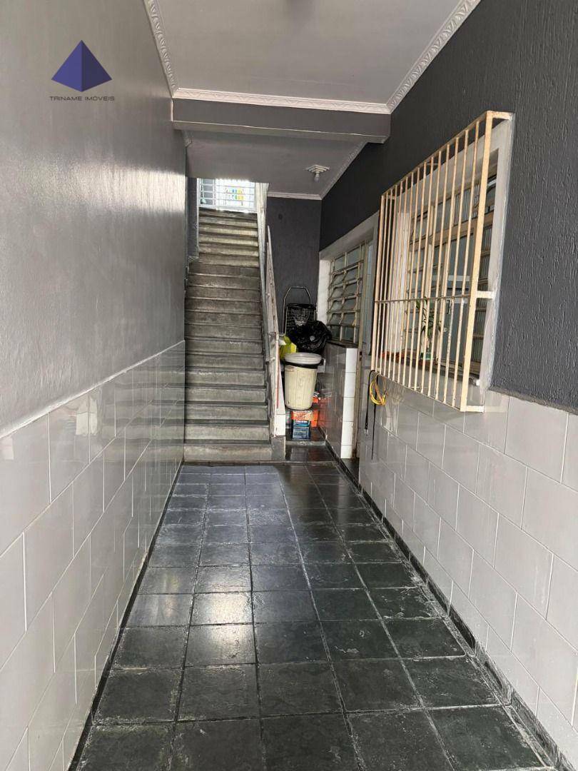 Sobrado à venda com 8 quartos, 300m² - Foto 47