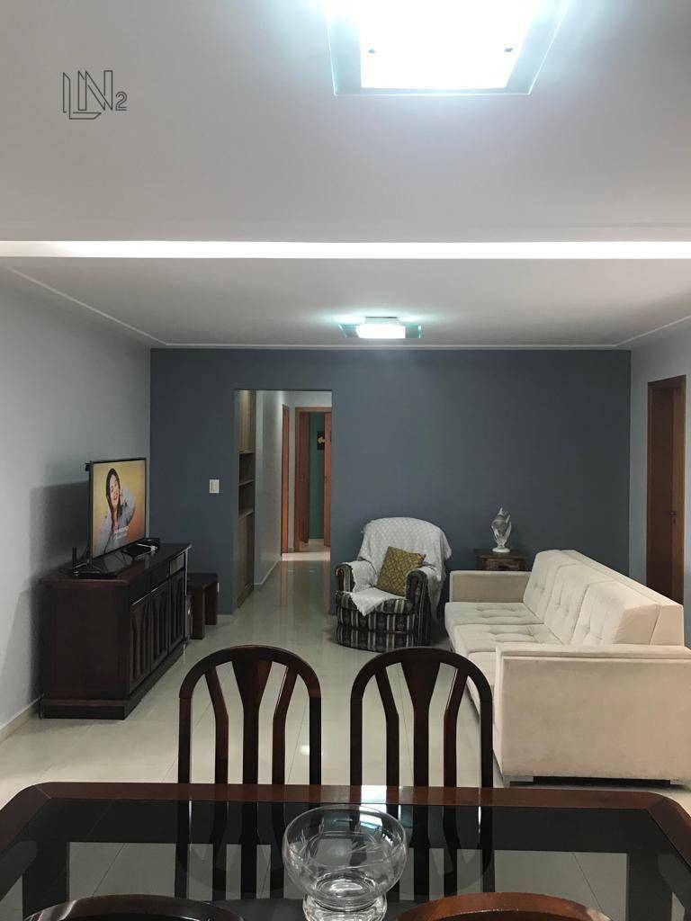 Apartamento à venda com 3 quartos, 140m² - Foto 7