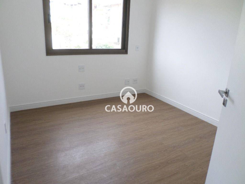 Apartamento à venda com 4 quartos, 186m² - Foto 8