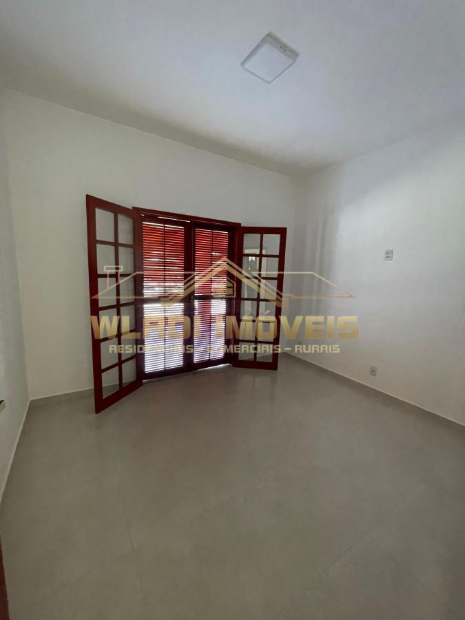 Chácara à venda com 3 quartos, 10124m² - Foto 15