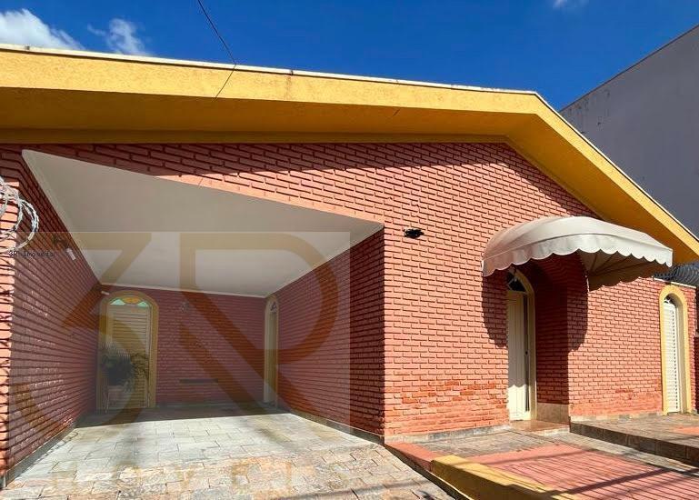 Casa à venda com 3 quartos, 180m² - Foto 1