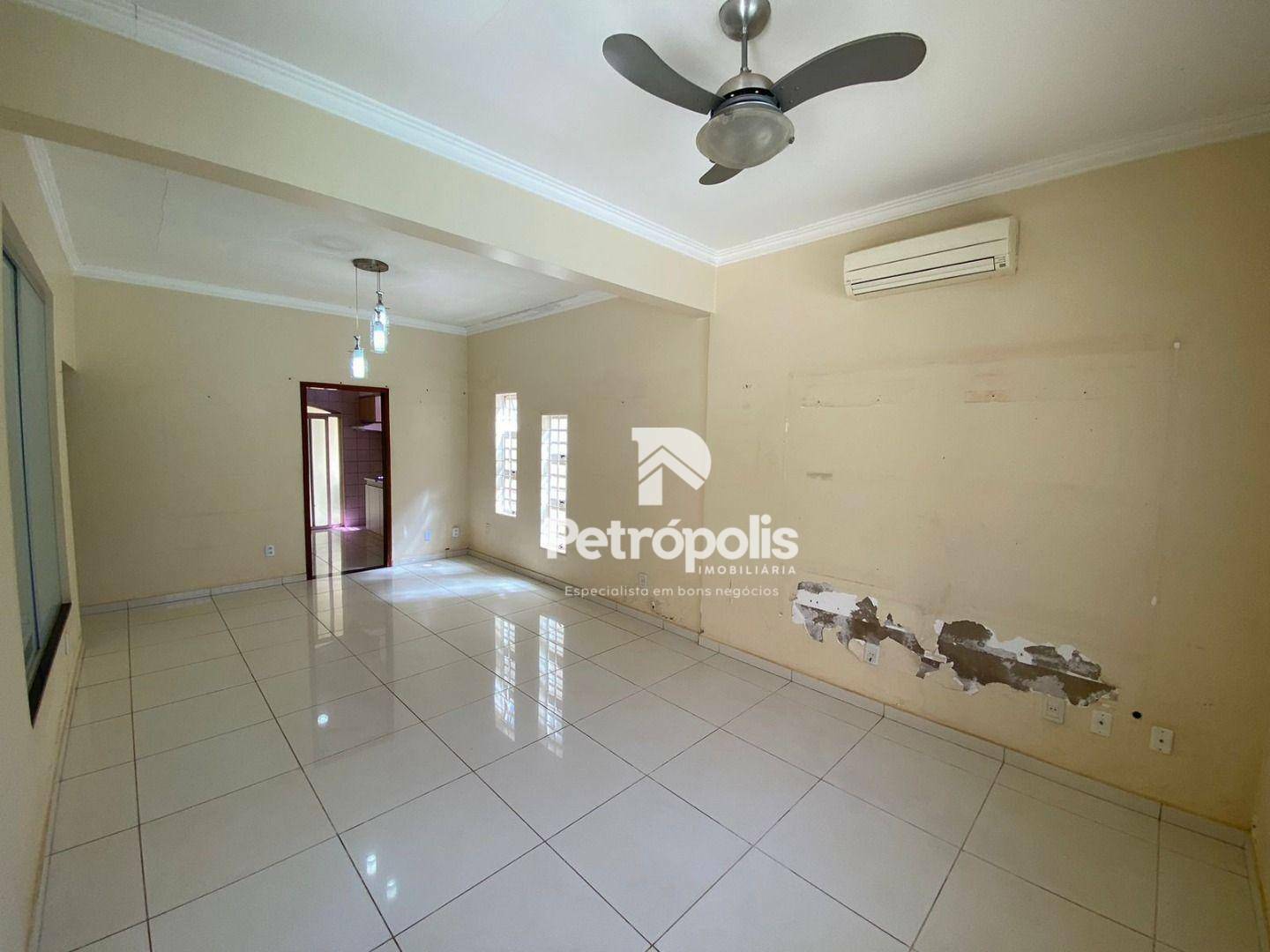 Casa à venda com 3 quartos, 190m² - Foto 6