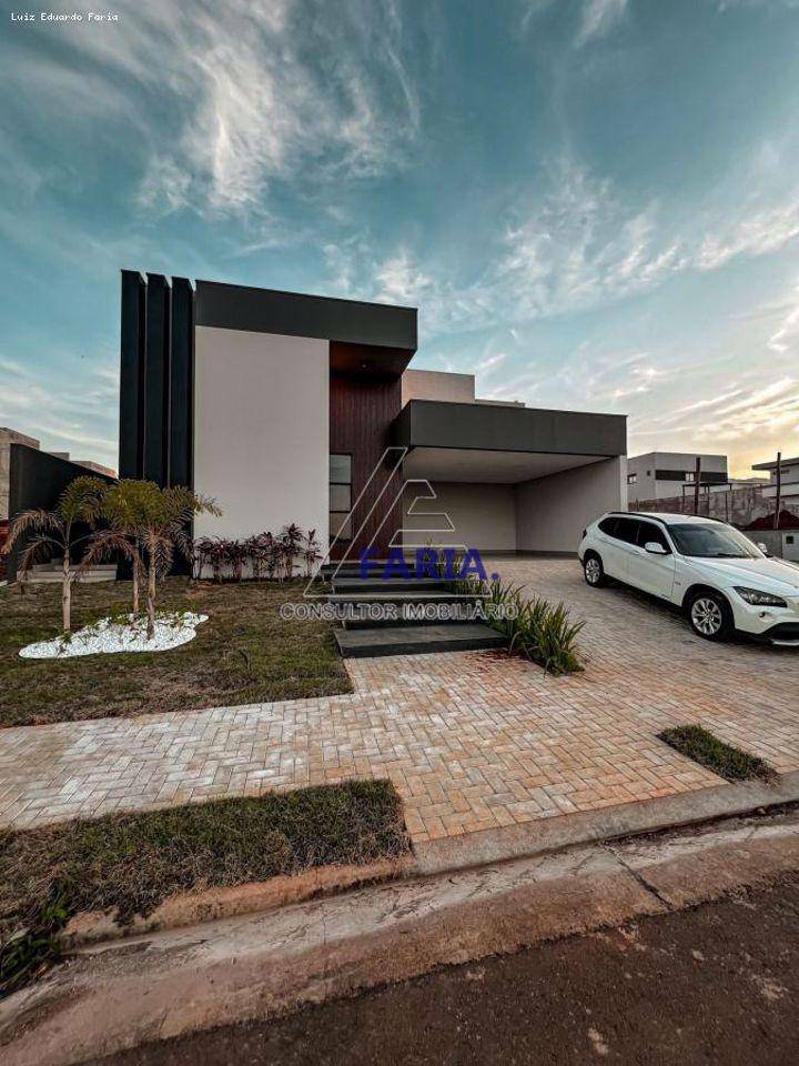 Casa de Condomínio à venda com 3 quartos, 399M2 - Foto 1