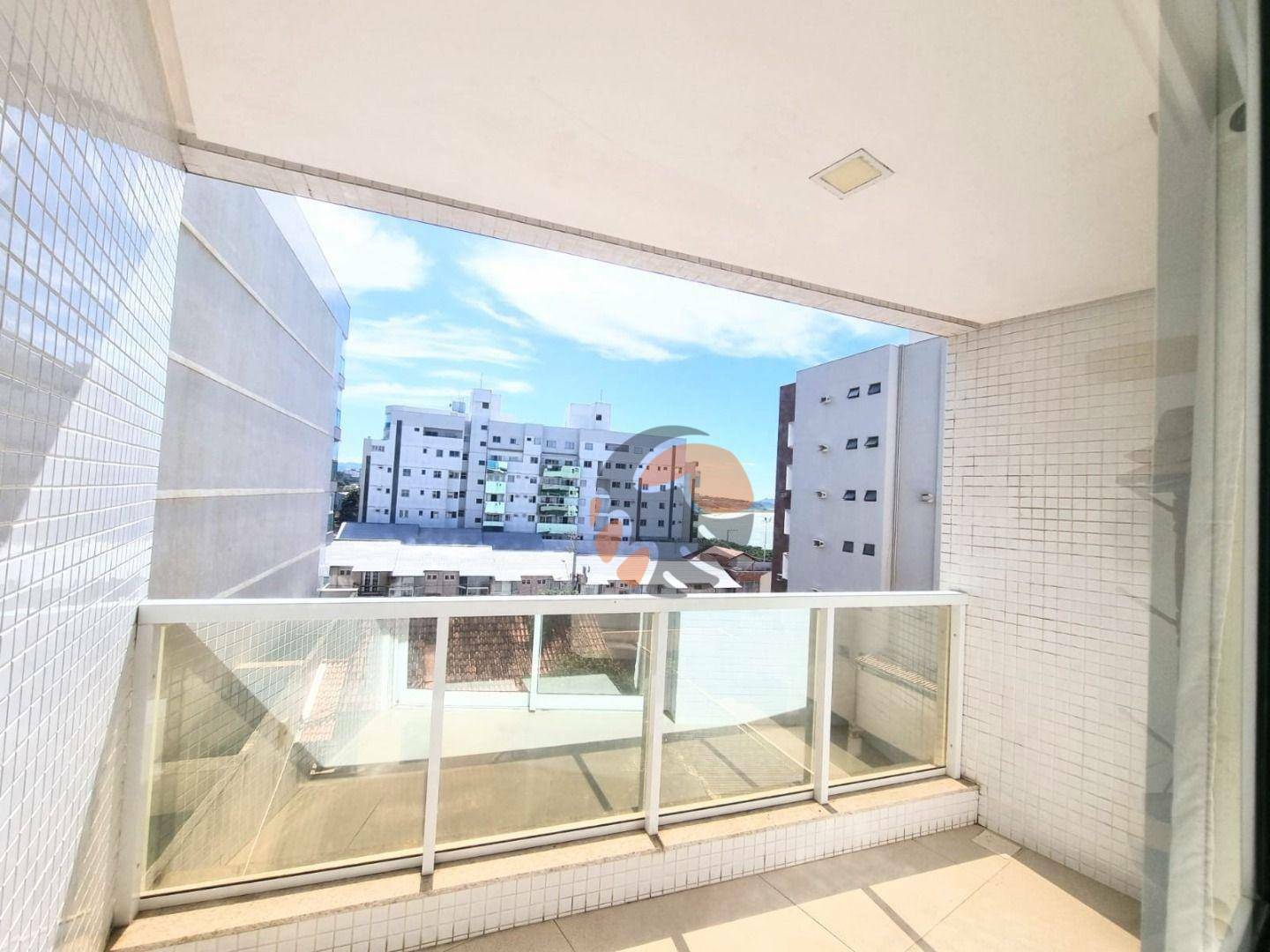 Apartamento para alugar com 4 quartos, 130m² - Foto 14