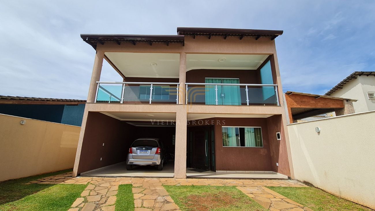 Casa de Condomínio à venda com 4 quartos, 313m² - Foto 1