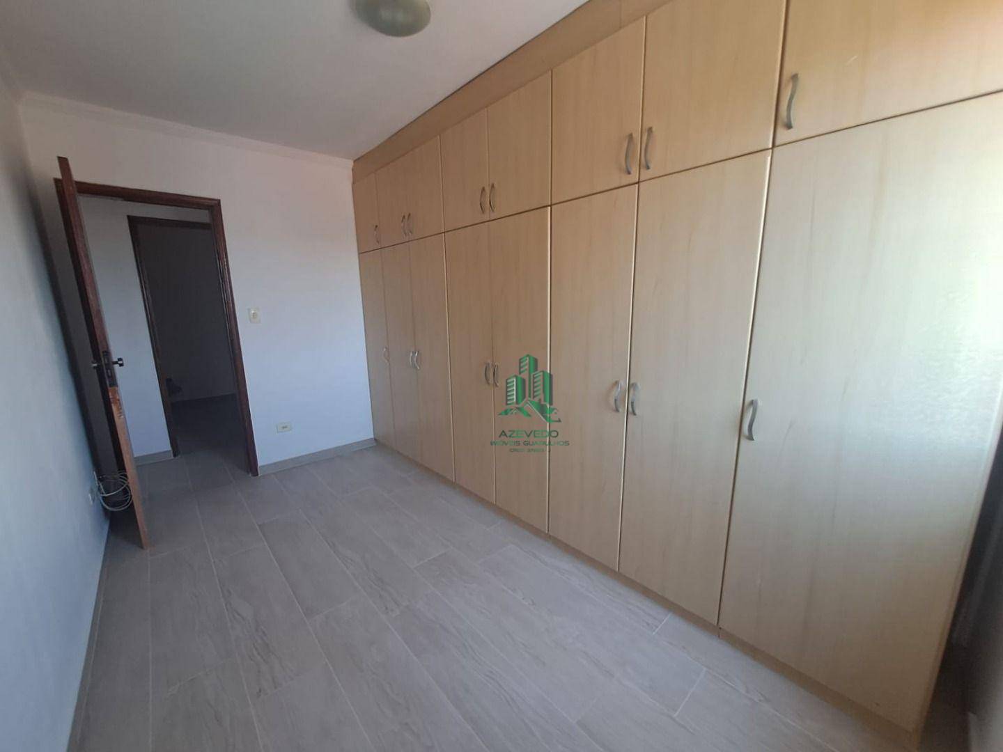 Apartamento para alugar com 3 quartos, 76m² - Foto 14