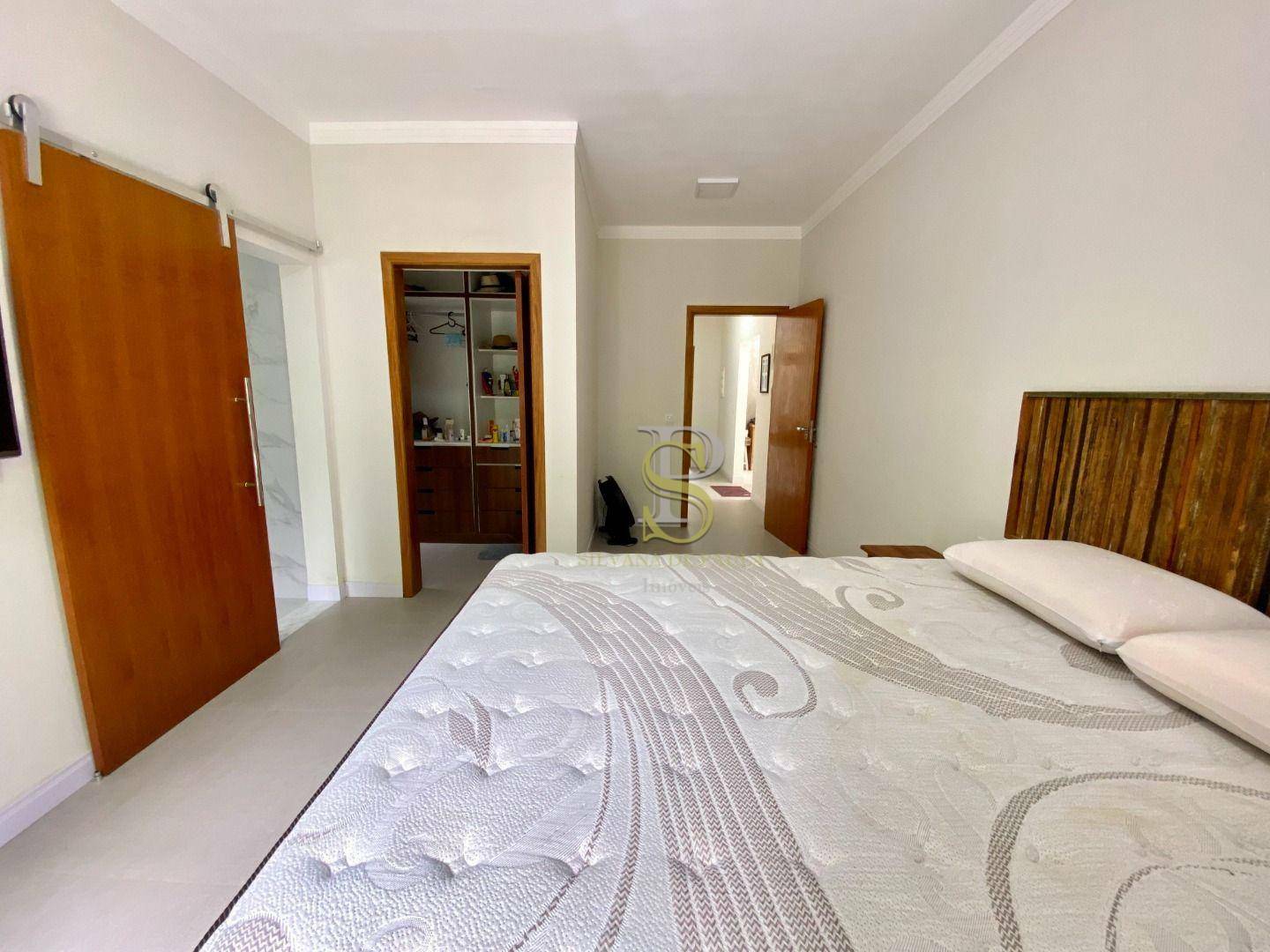 Casa à venda com 3 quartos, 144m² - Foto 18