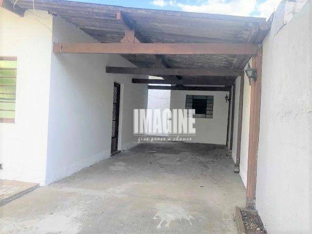 Casa à venda com 2 quartos, 158m² - Foto 2