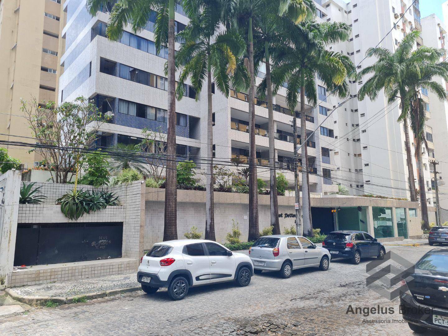 Apartamento à venda com 4 quartos, 180m² - Foto 2