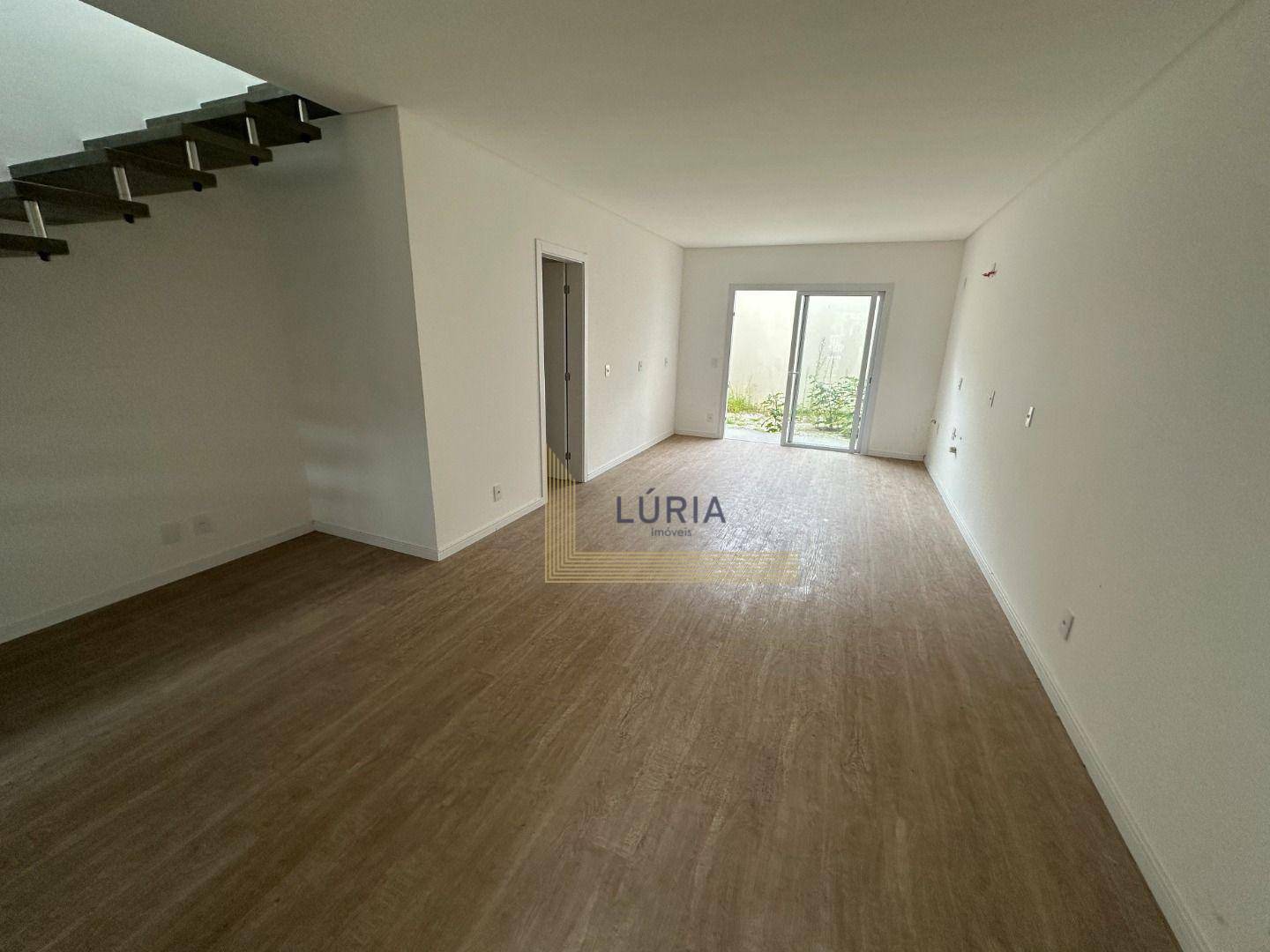 Sobrado à venda com 3 quartos, 138m² - Foto 2