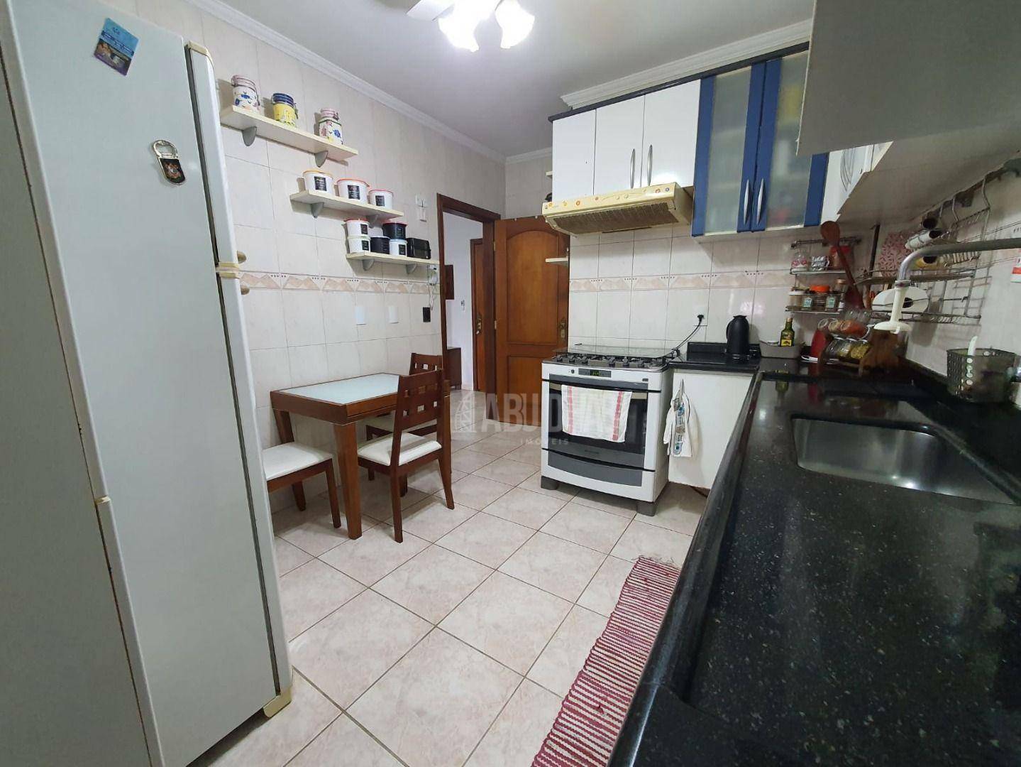 Apartamento à venda com 3 quartos, 119m² - Foto 13