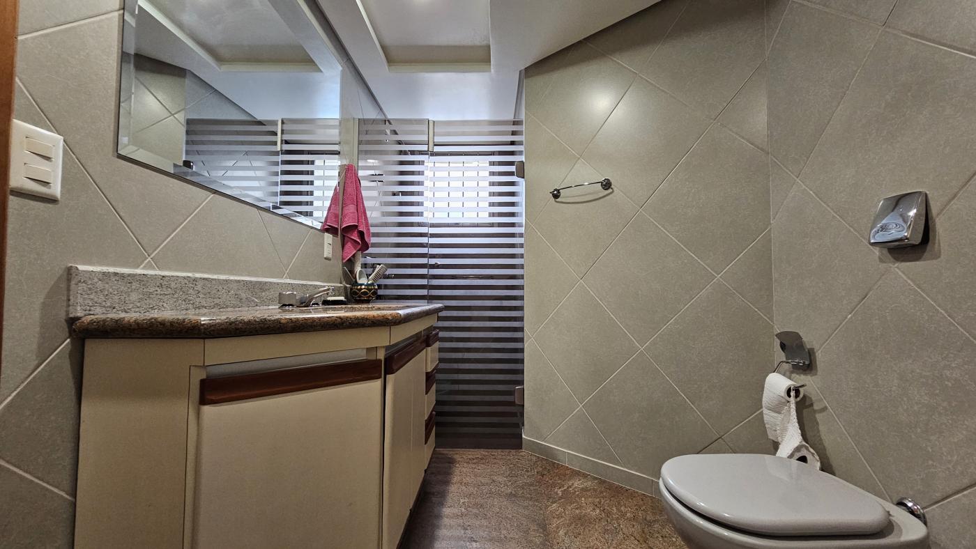 Apartamento à venda com 3 quartos, 258m² - Foto 14