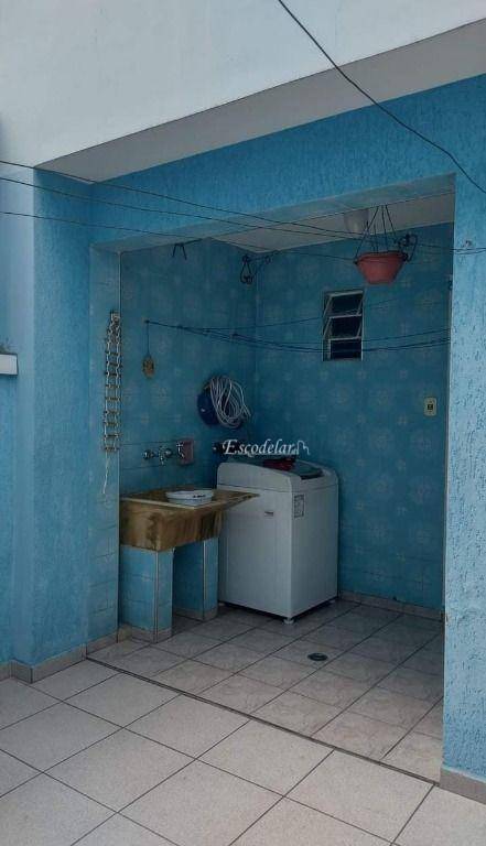 Sobrado à venda com 2 quartos, 180m² - Foto 12