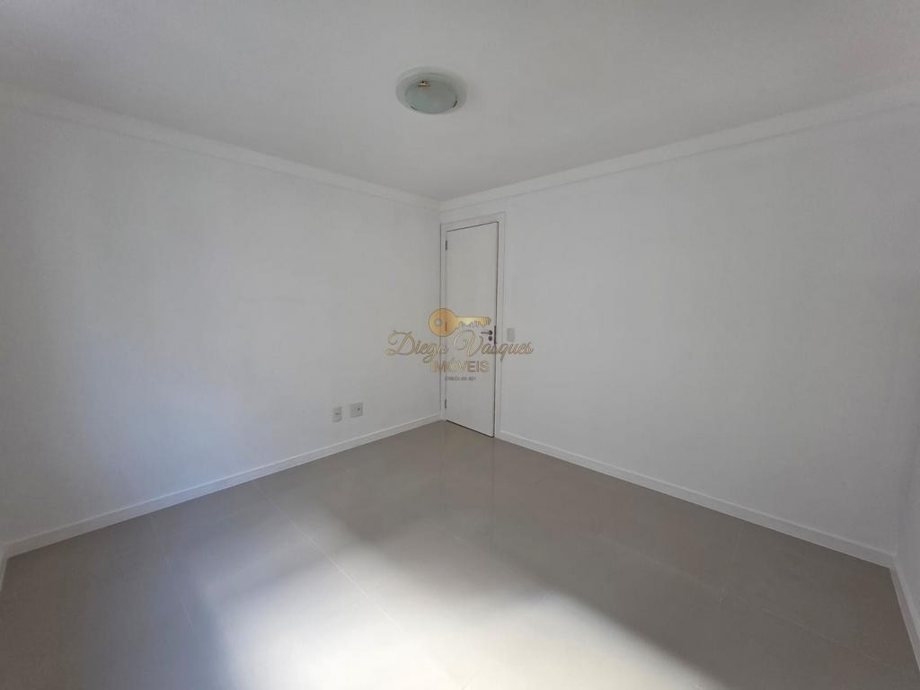 Apartamento à venda com 3 quartos, 106m² - Foto 7