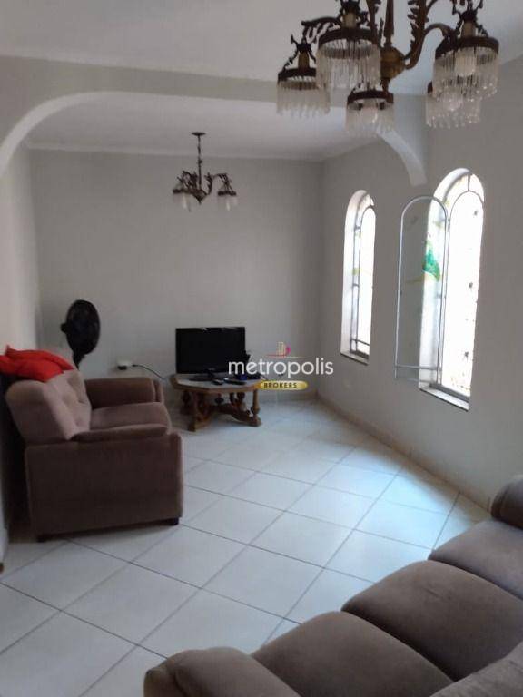 Sobrado à venda com 2 quartos, 204m² - Foto 2