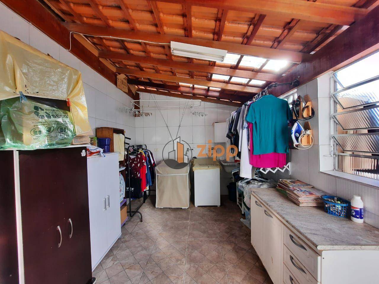 Sobrado à venda com 3 quartos, 200m² - Foto 117