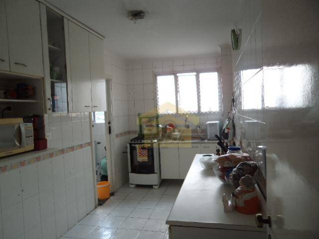 Apartamento à venda com 2 quartos, 58m² - Foto 3