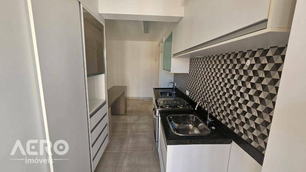 Apartamento para alugar com 2 quartos, 77m² - Foto 7