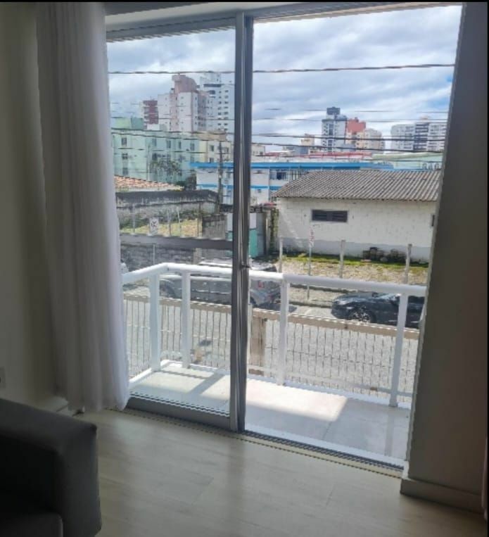 Apartamento para alugar com 2 quartos, 65m² - Foto 2