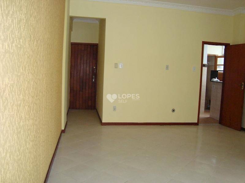 Apartamento à venda com 2 quartos, 105m² - Foto 3